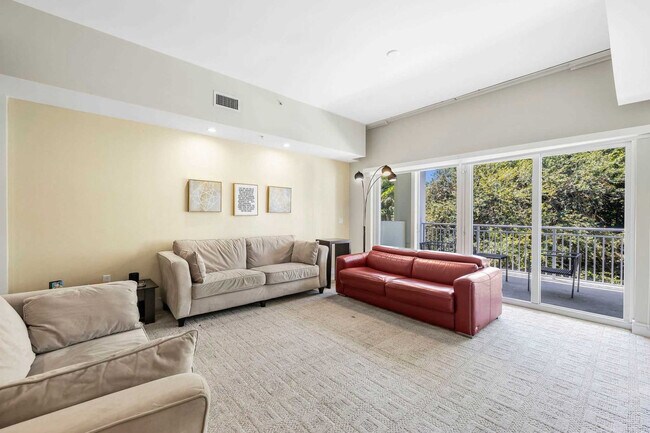 Foto del edificio - 5300 NW 87th Ave