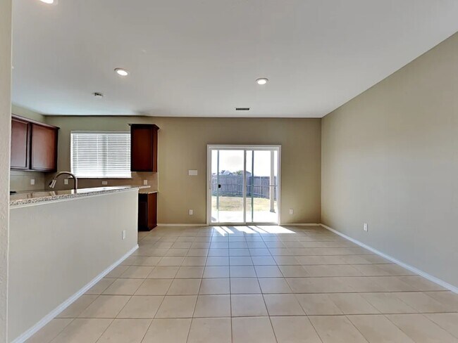 Foto del edificio - 2103 Slow Stream Dr