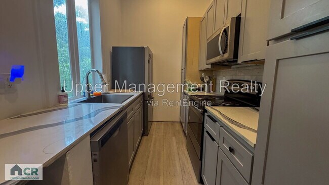 Foto del edificio - 7214 Oak St