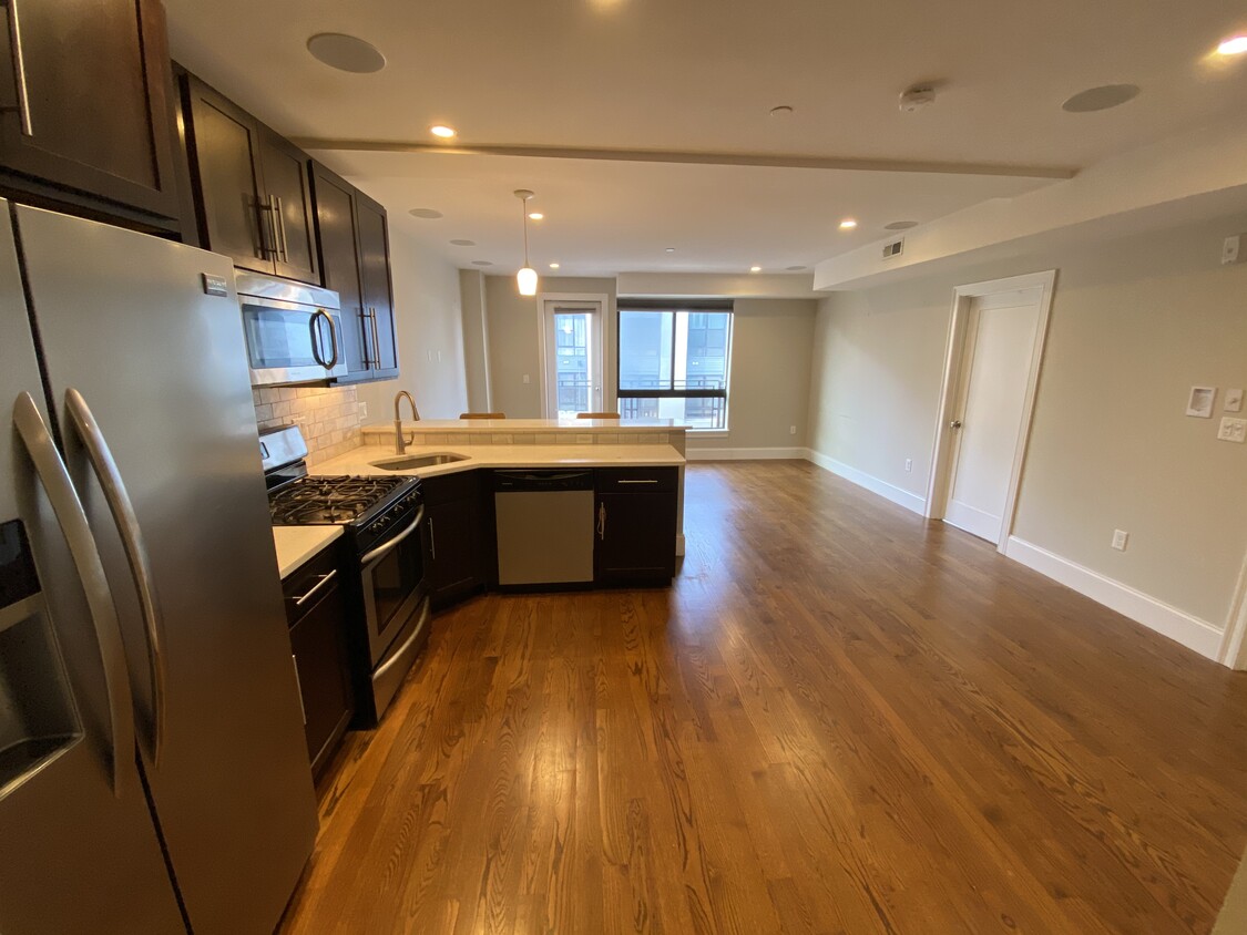 Primary Photo - 303 D St