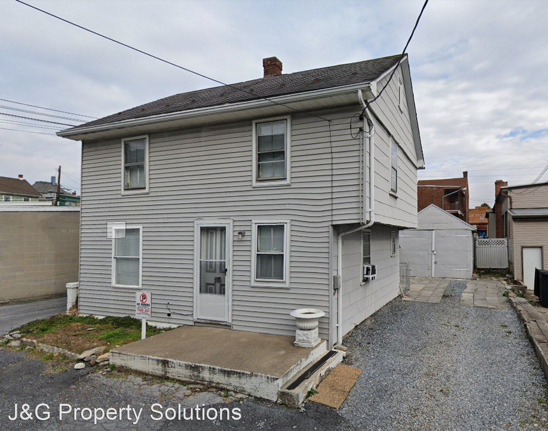 Foto principal - 3 br, 1 bath House - 240 S Partridge st