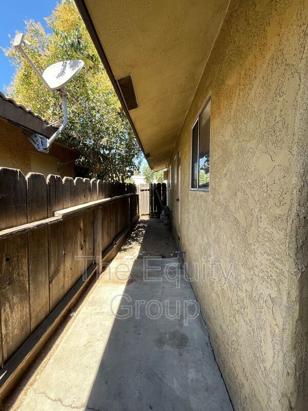 Foto del edificio - 3513 W Colonial Ave