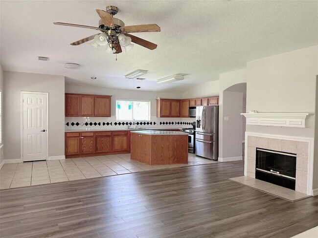 Photo - 15318 Griggs Point Ln Apartment