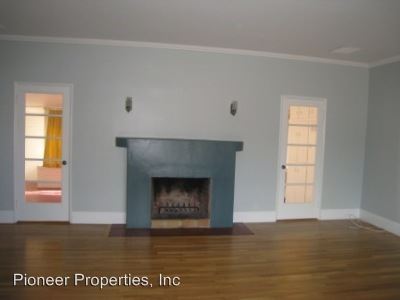 Foto del edificio - 2816 E 8th St