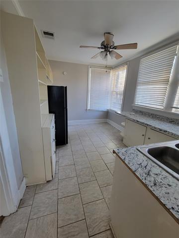 Building Photo - 1019 Sheridan Ave