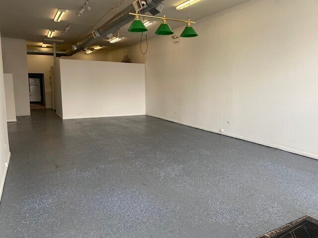 Building Photo - 2151 W 21st St