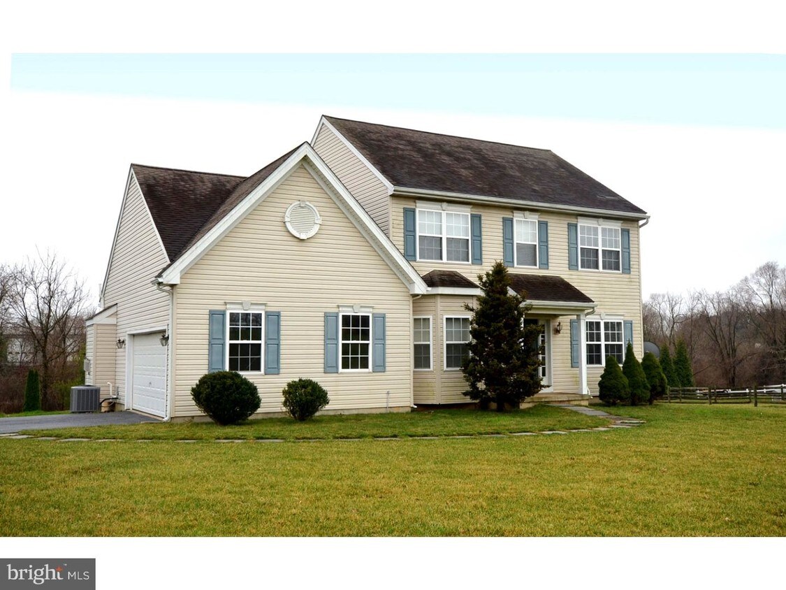 Primary Photo - 108 Blackburn Dr