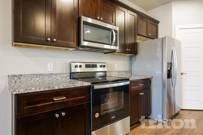 Foto del edificio - 10393 Ft Ewell Trl