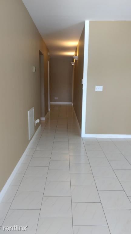 Foto del edificio - 13941 Folkestone Cir