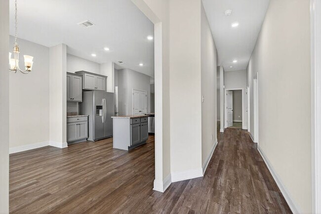 Foto del edificio - 15740 Racheal Drive