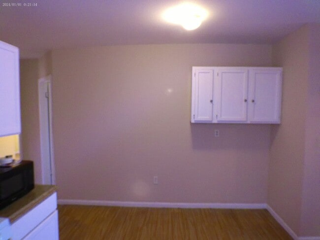 Foto del edificio - 13 Armstrong Pl