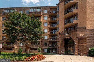 Building Photo - 2111 Wisconsin Ave NW