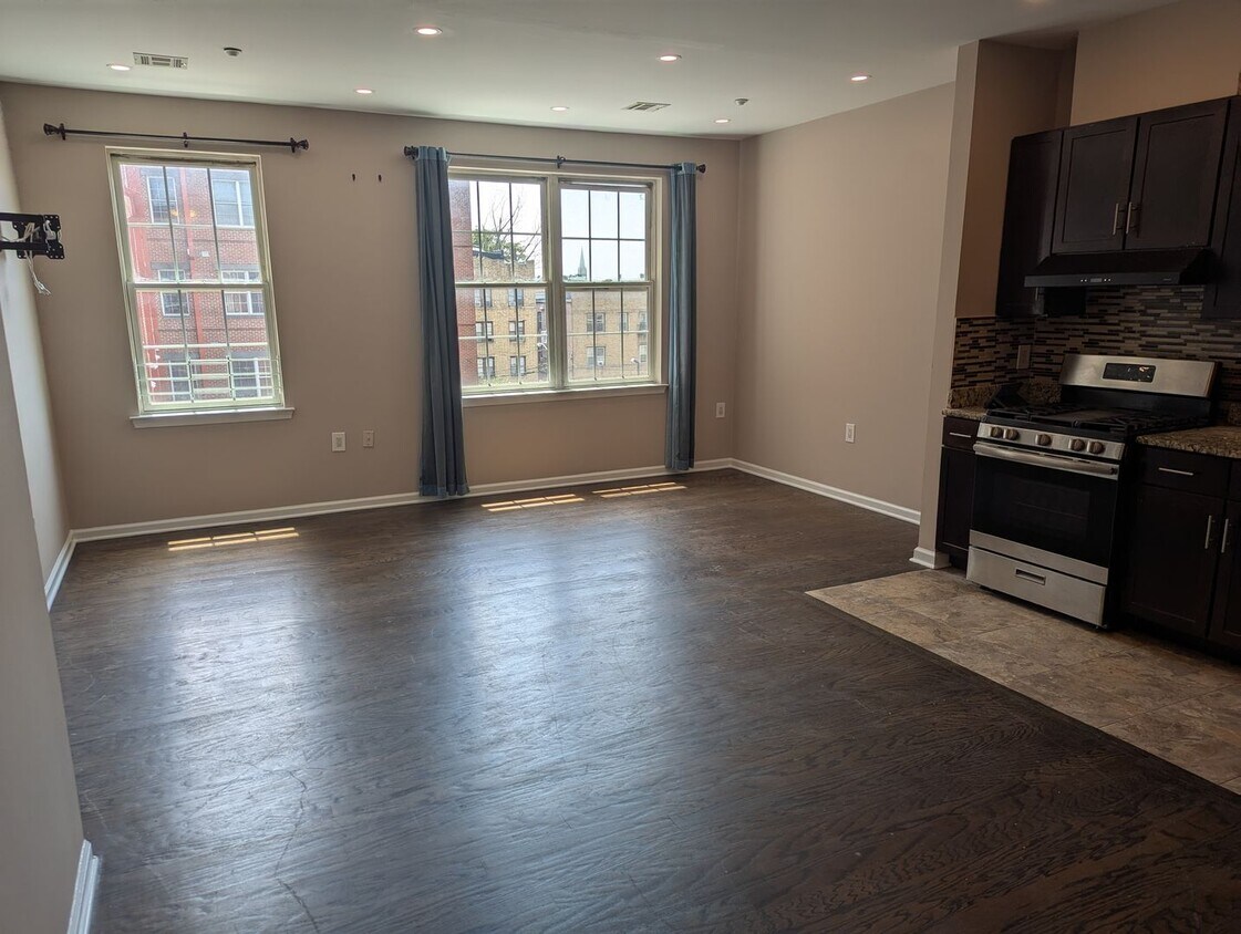 Photo - 1209 Summit Avenue-409