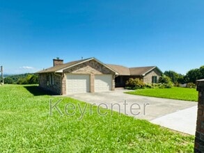 Building Photo - 857 Spinnaker Rd
