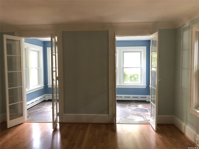 Building Photo - 21 Elm Ave