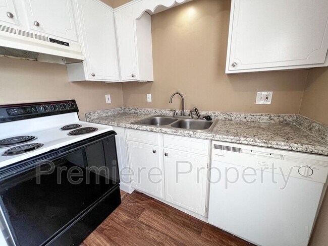 Foto del edificio - 8616 Countryshire Ln
