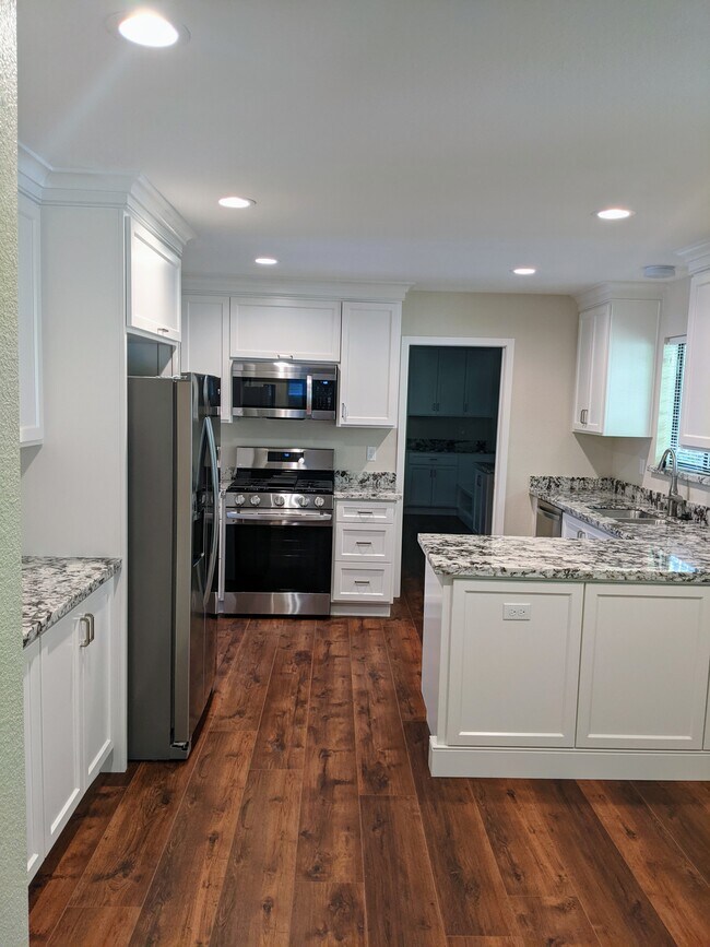 Foto del edificio - 265 Cornwall Ave