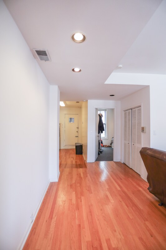 Foto del edificio - 1811 N Wells St