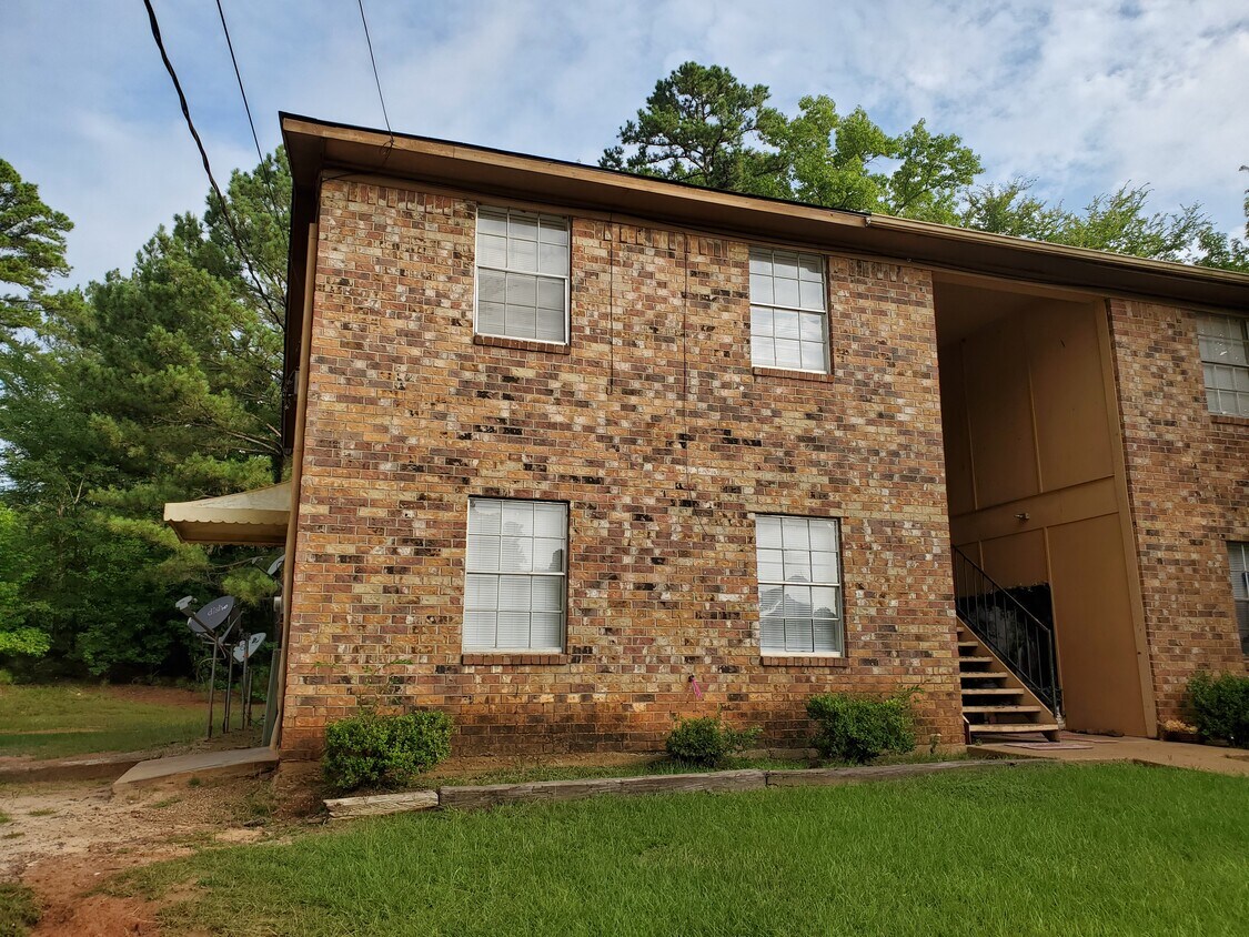Front - 513 Tammy Lynn Dr