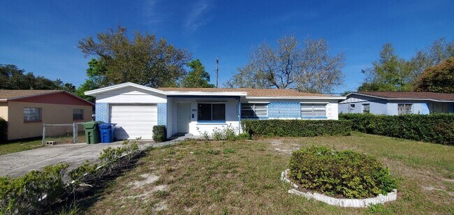 Foto del edificio - 3-Bedroom, 2-Bathroom Home for Rent in Winter Haven MOVE IN SPECIAL $500 OFF SECOND MONTH