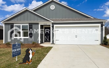Building Photo - 3808 Water Lily Ln