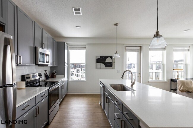 Foto del edificio - 1181 Manhattan Blvd