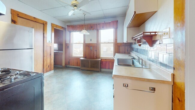 Foto del edificio - 24 Mayberry Ave