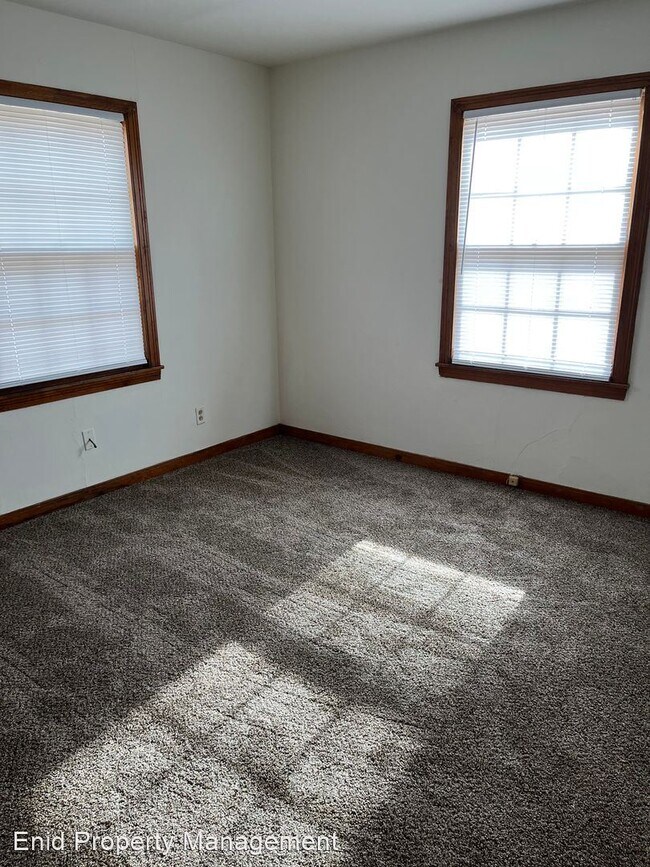 Building Photo - 2 br, 1 bath House - 1408 E. Pine