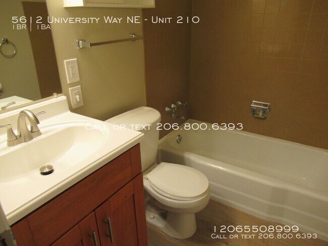 Building Photo - 5612 University Way NE
