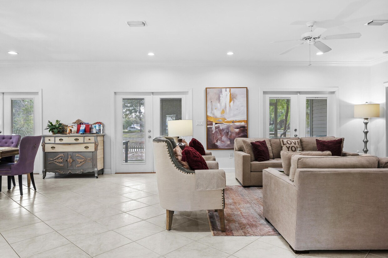 Foto principal - 1128 Prestwick Pl