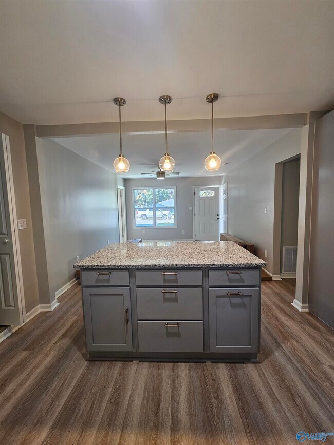 Foto del edificio - 3210 Delia Ln NW