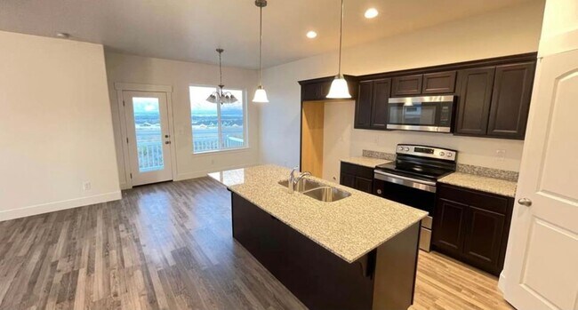 Building Photo - 4378 W Hemsley Ln