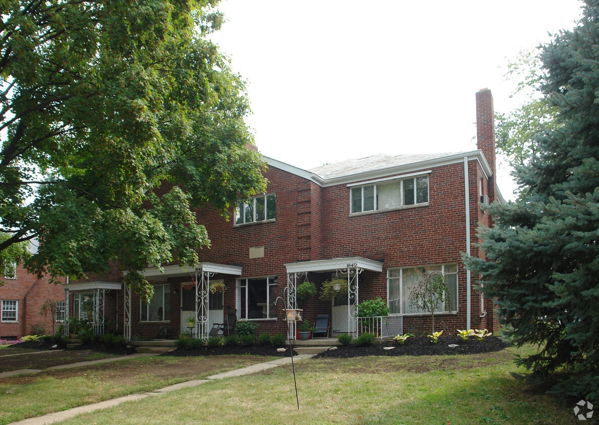Primary Photo - 1640-1646 Westwood Ave