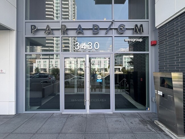Photo du bâtiment - 3430 E Kent Av S