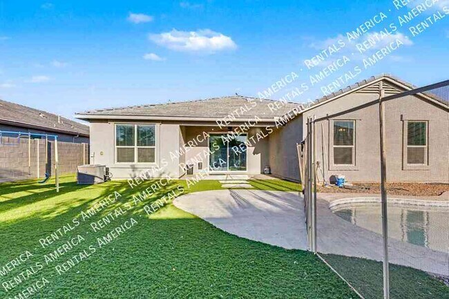 Building Photo - 17028 N Palo Verde St
