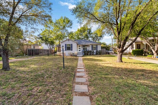 Building Photo - 124 Harmon Dr