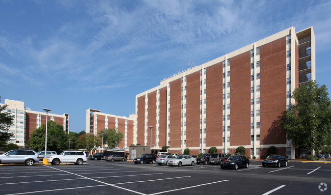 Building Photo - Granville Towers