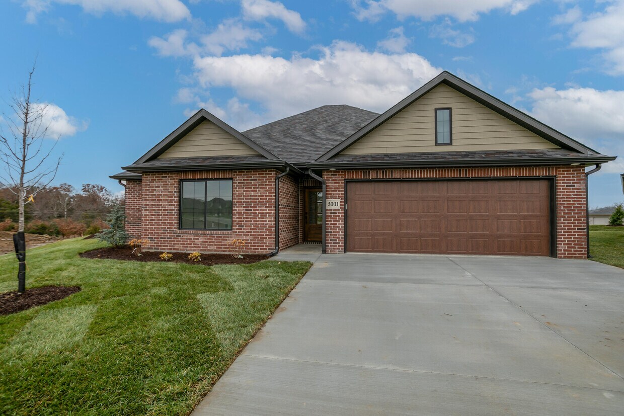 Foto principal - 2001 WES MILLIGAN Ln