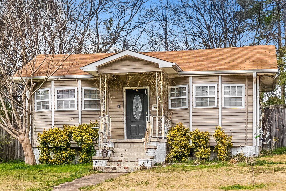 Foto principal - 5632 6th Ave S