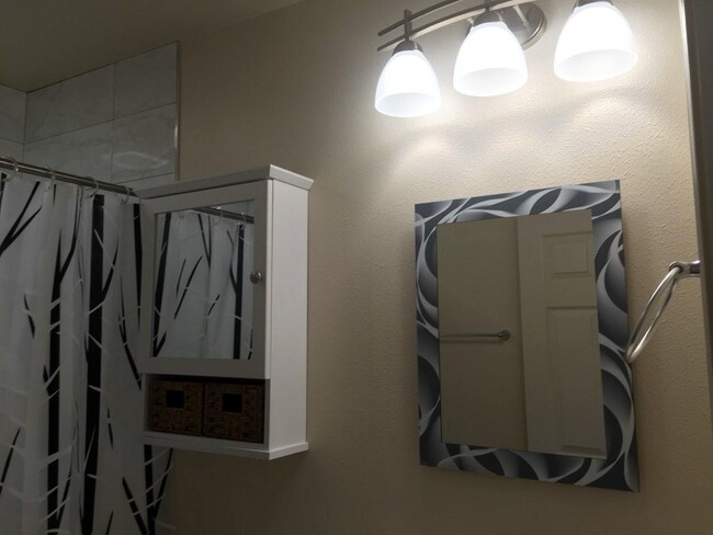 Building Photo - 306 Palama Dr