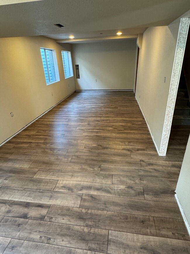 Building Photo - 1276 Lark Ave