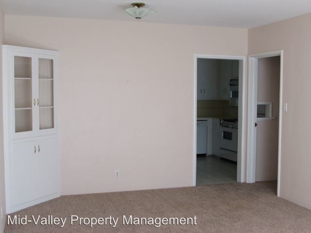 Building Photo - 2 br, 1 bath House - 901 S. Sowell Street