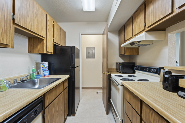 7A3A2496.JPG - Valley Oak Apartments