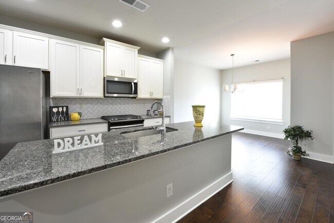 Building Photo - 3803 Oxford Cir
