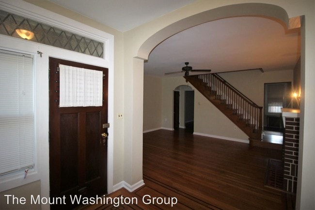 Building Photo - 3321 Shannon Dr