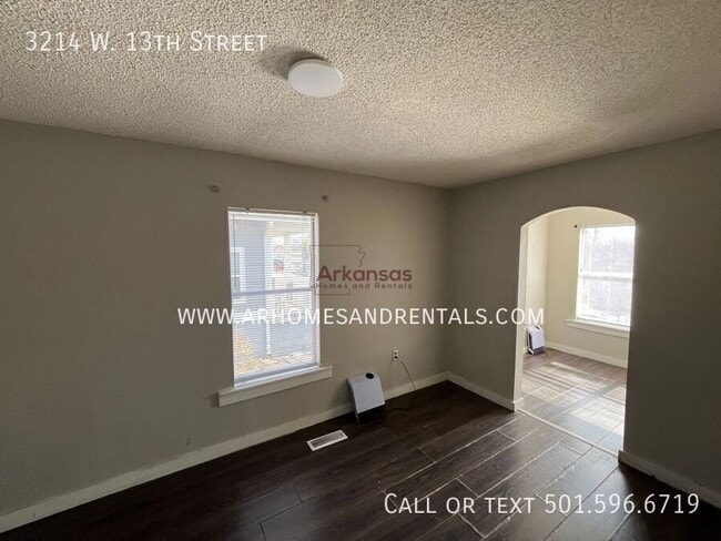 Building Photo - 3214 W 13th St