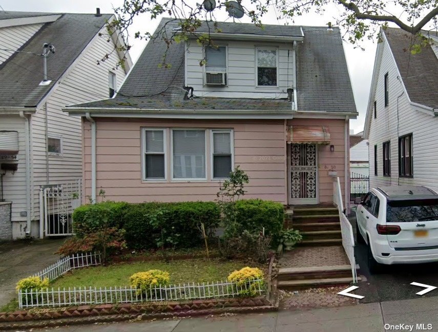 Primary Photo - 89-50 209th St
