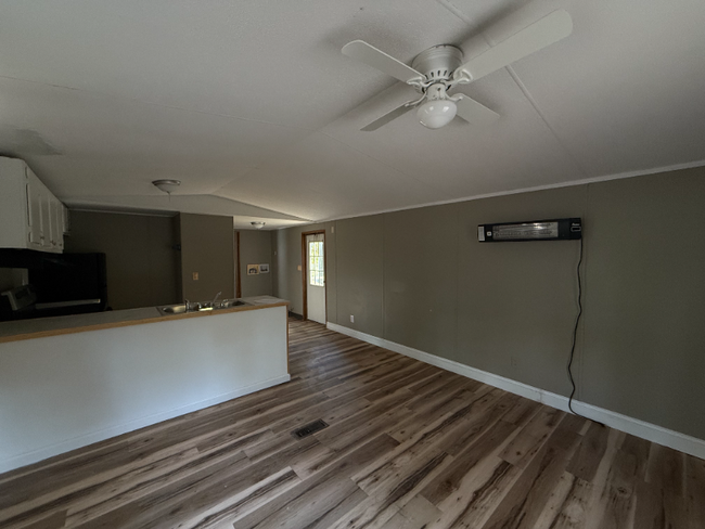 Foto del edificio - 0 Acorn Village Ln