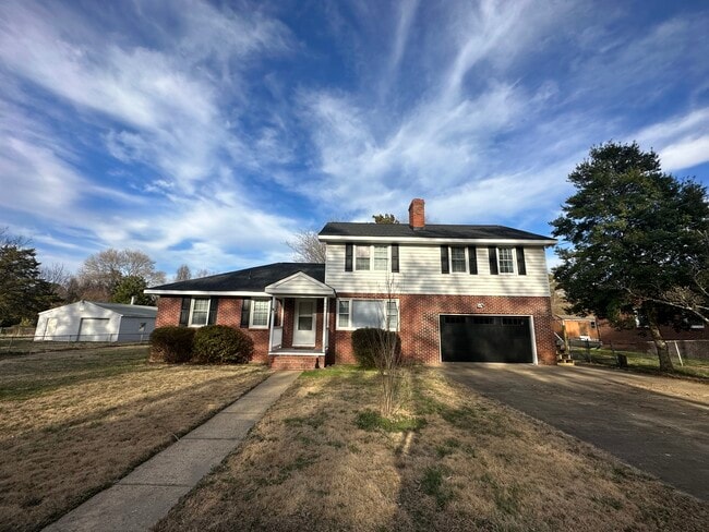 Building Photo - 494 Penniman Rd