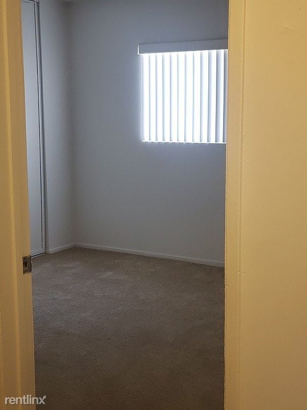 Building Photo - 8600 Rosecrans Ave